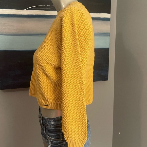 Hollister Yellow Sweater Sz. XS - Picture 5 of 7